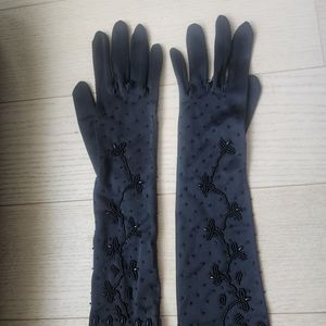 Black beaded long gloves